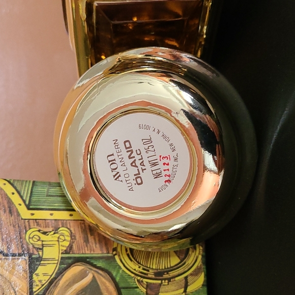 AVON Auto Lantern Oland Aftershave & Talc Decanter! Full/ Unopened with Box! - Picture 7 of 16